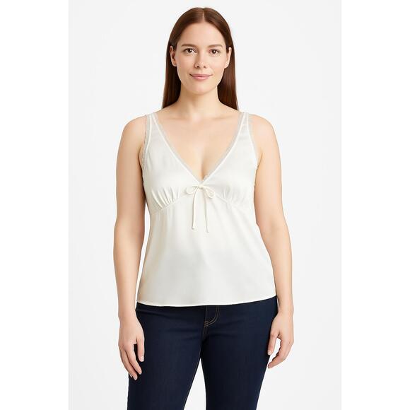 a new day Tops - A New Day Top Women’s Size XL Cream Camisole Lace Trim Bow Detail Y2K Coquette